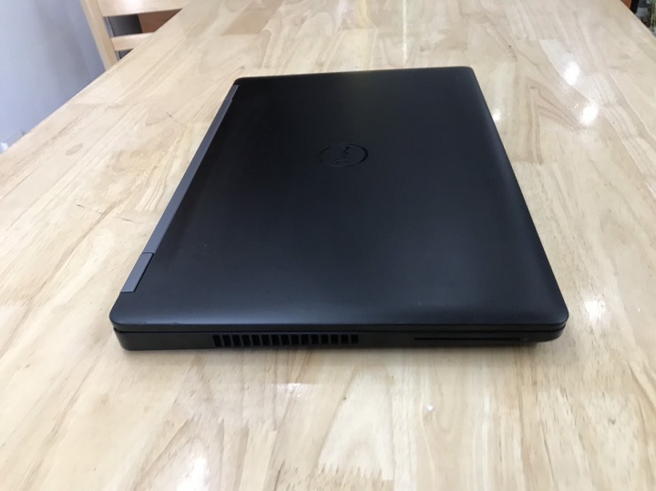 Laptop cũ giá rẻ Dell E5570