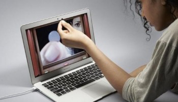 Cách khắc phục webcam laptop bị mờ thường gặp