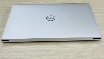 Dell XPS 15 9530 i7-13700H Ram 32GB SSD 1TB VGA rời Nvidia GeForce RTX 4060 Màn hình 15.6 Inch FHD(new full box)