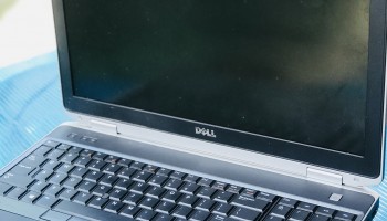 Laptop Dell E6530 Core i7 3520M Ram 4GB HDD 320gb Card rời chuyên game