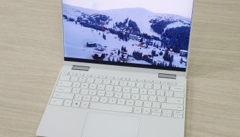 Laptop doanh nhân Dell XPS 13 7390 (2-in-1) Core i7-1065G7 Ram 16GB SSD 512GB Màn hình 13.3 Inch FHD+ (White)