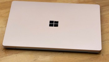 Laptop Surface Go i5 1035G1 RAM 16GB SSD 256GB – Thiết Kế Nhỏ Gọn, Màn Hình QLED 1.5K Siêu Đẹp