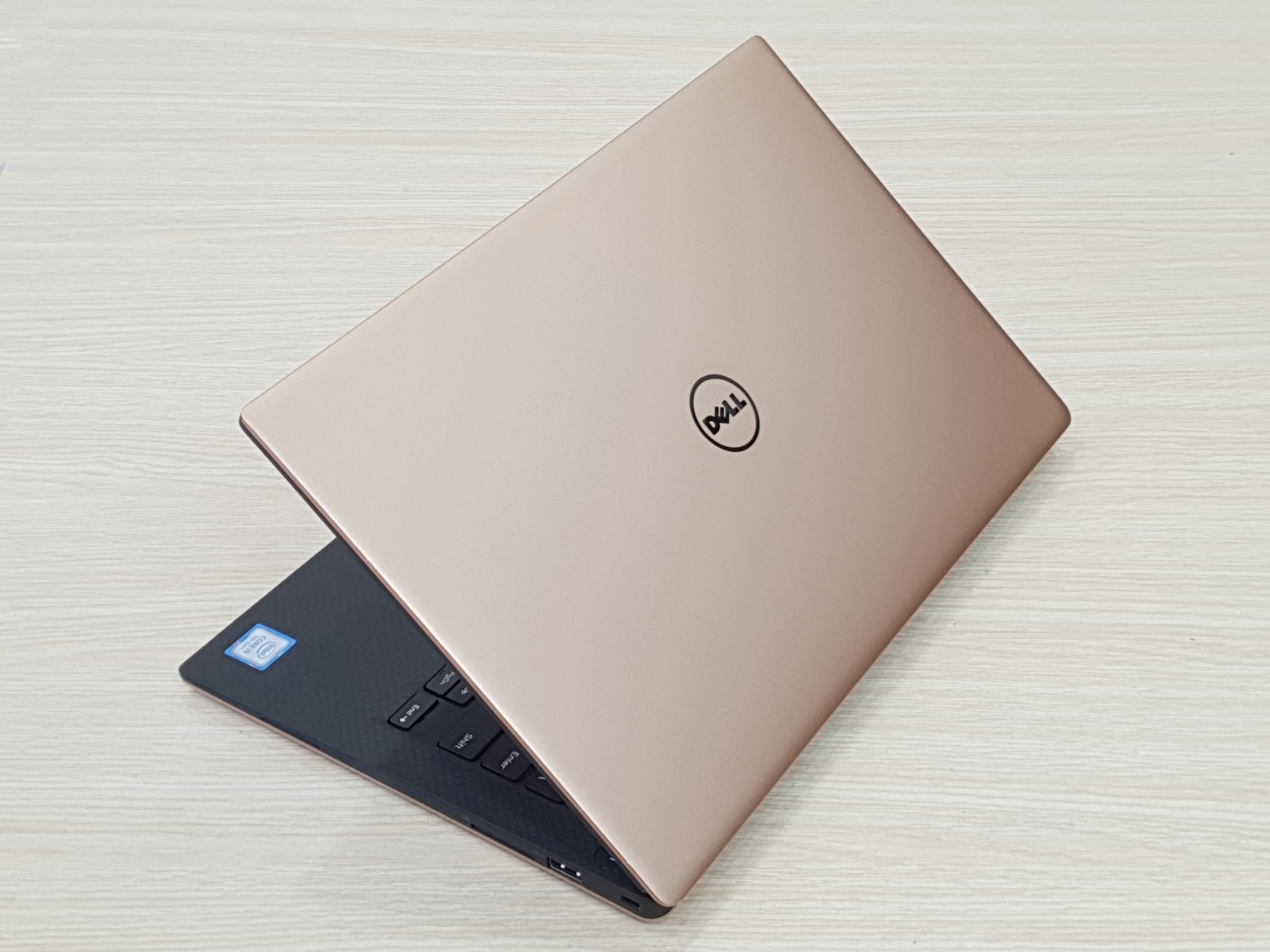Dell XPS 9360 i5 7300u Ram 8gb ssd 256gb 13.3 inch Full HD v