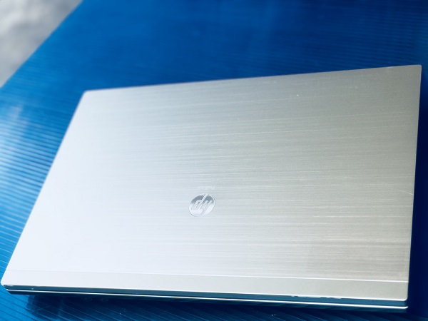 laptop hp 4520s màu bạc
