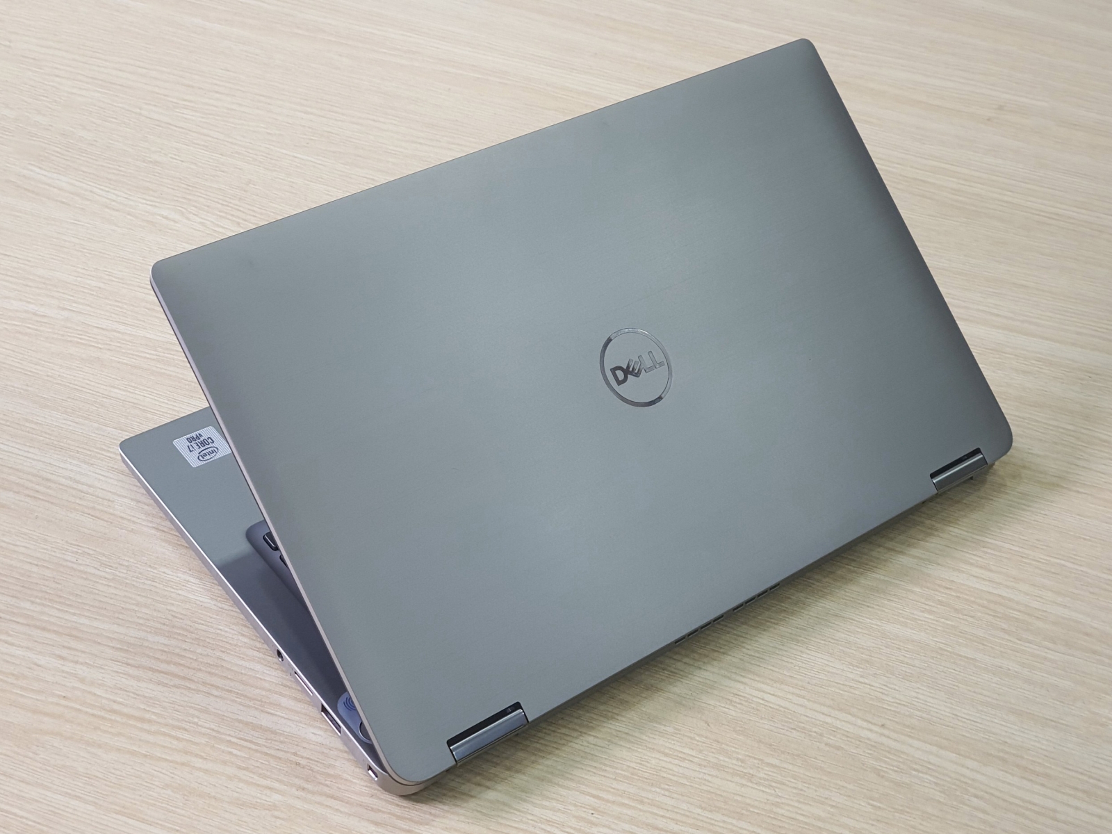 Dell latitude 9410 2-in-1 Core i7-10610U Ram 16GB SSD 512GB