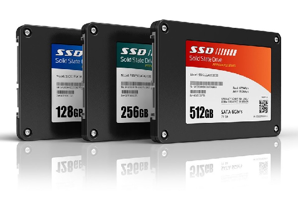 SSD là gì? Những ưu điểm so với ổ cứng HDD thường