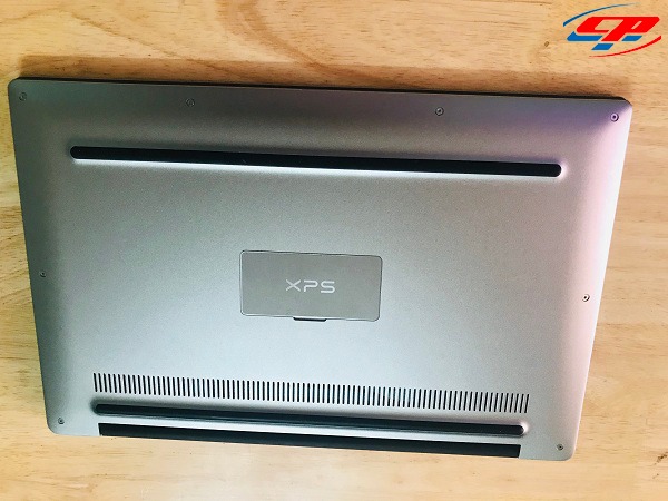 Thiết kế laptop dell xps 9360 nổi bật