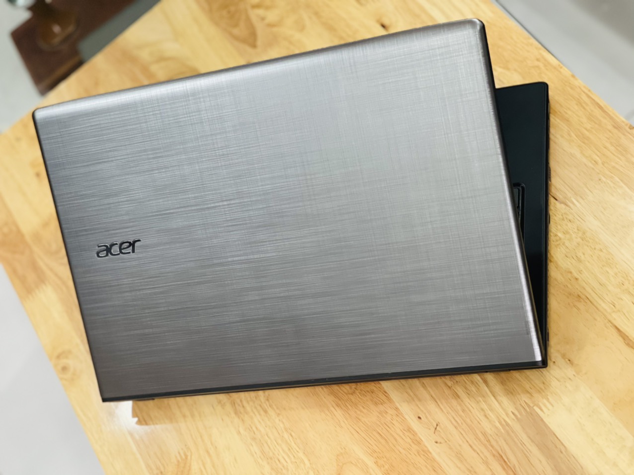 Laptop cũ xách tay Acer E5 576