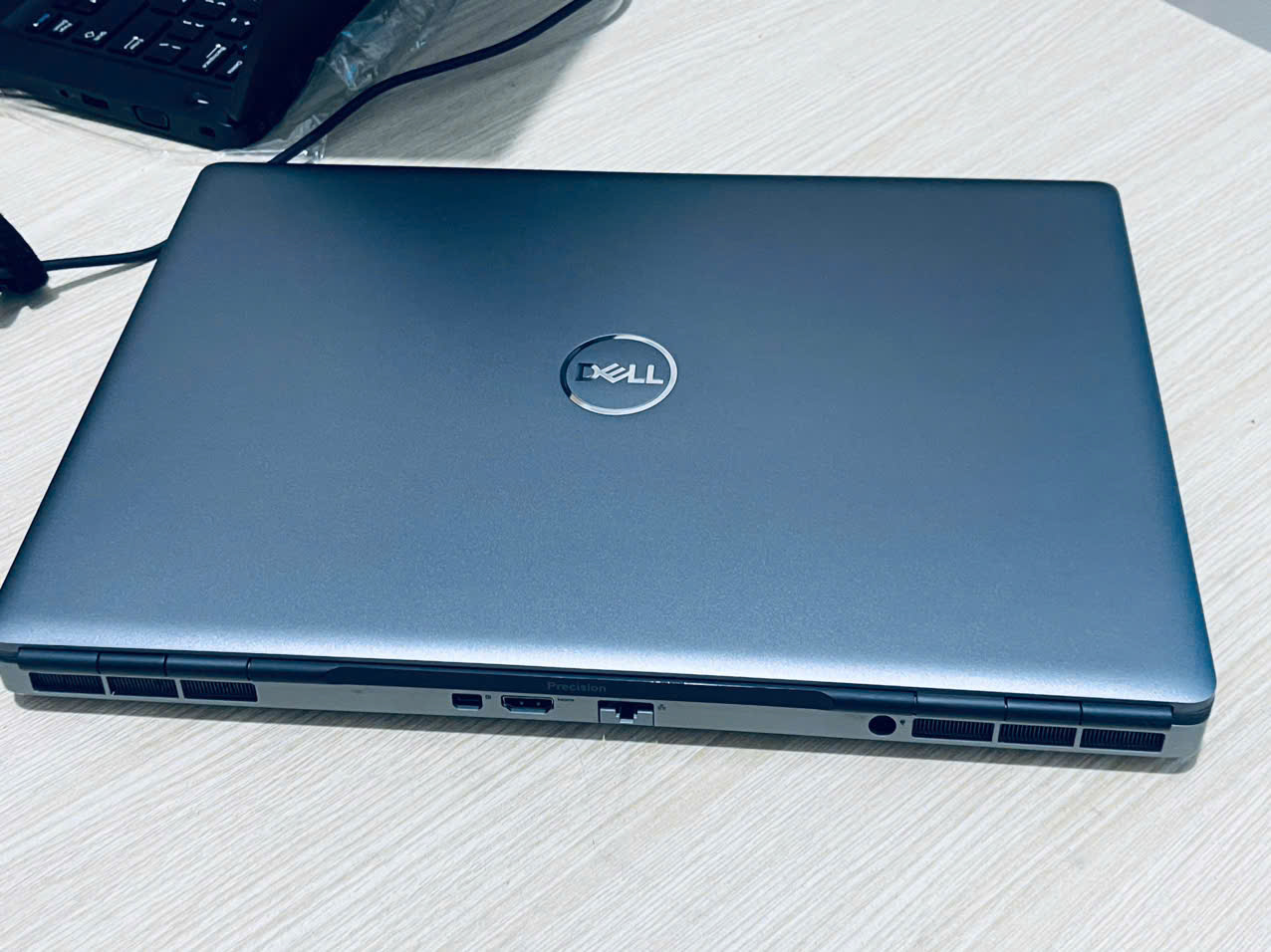 laptop đồ họa dell precision 7550