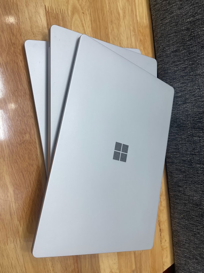 Có nên mua laptop cũ năm 2026 không?