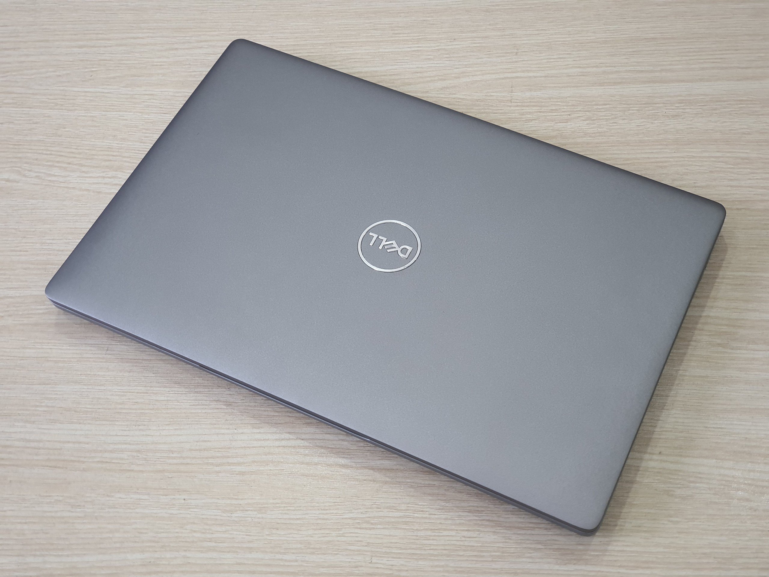 Dell E5411 core i7 10850H 2.70Ghz Ram 16gb ssd 256GB 14inch FHD giá rẻ chuyên thiết kế đồ họa
