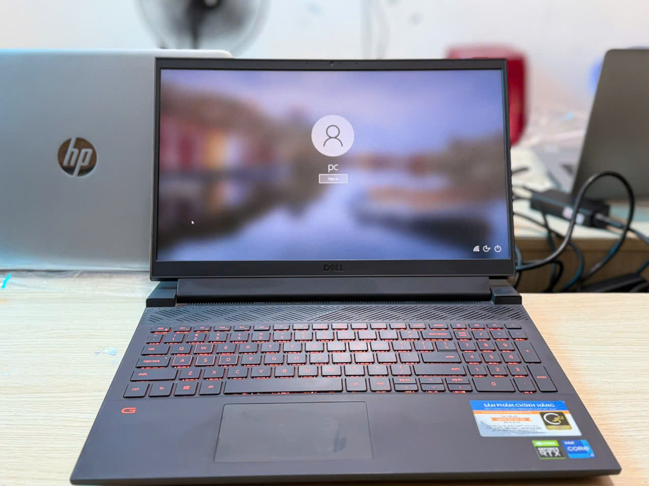 Dell G15 5511 mẫu laptop gaming chuyên game giá rẻ