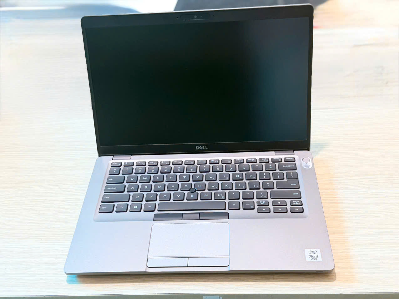 Dell Latitude 5411 Có Tốt Không? Review Chi Tiết Core i7-10850H Sau Nhiều Năm Sử Dụng