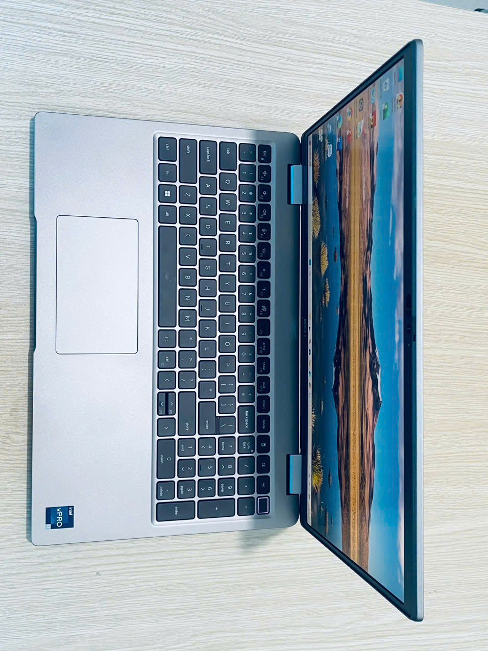 Dell Precision 3581 Có Nâng Cấp RAM Và SSD Được Không? Hướng Dẫn Chi Tiết