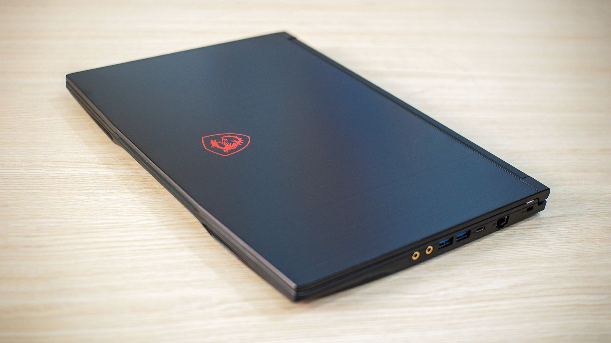 laptop chuyên game MSI GF63 thin 11CS i5 1140H ram 16gb ssd 512gb GTX 1650 4Gb 15.6inch 144hz win10