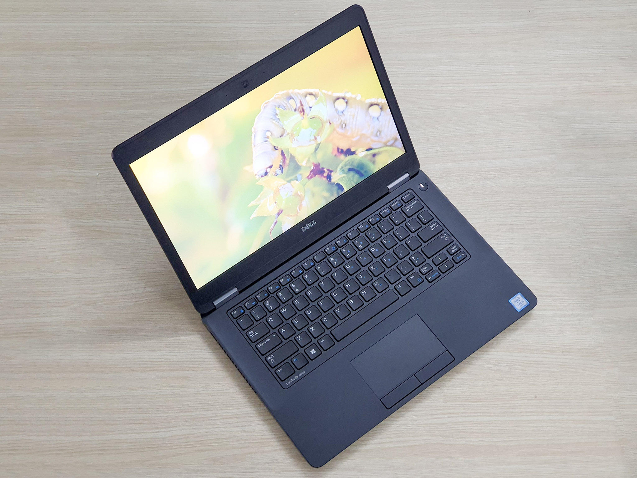 Laptop xách tay Dell Latitude E5470 i5-6300U Ram 8GB SSD 256GB Màn Hình 14 Inch
