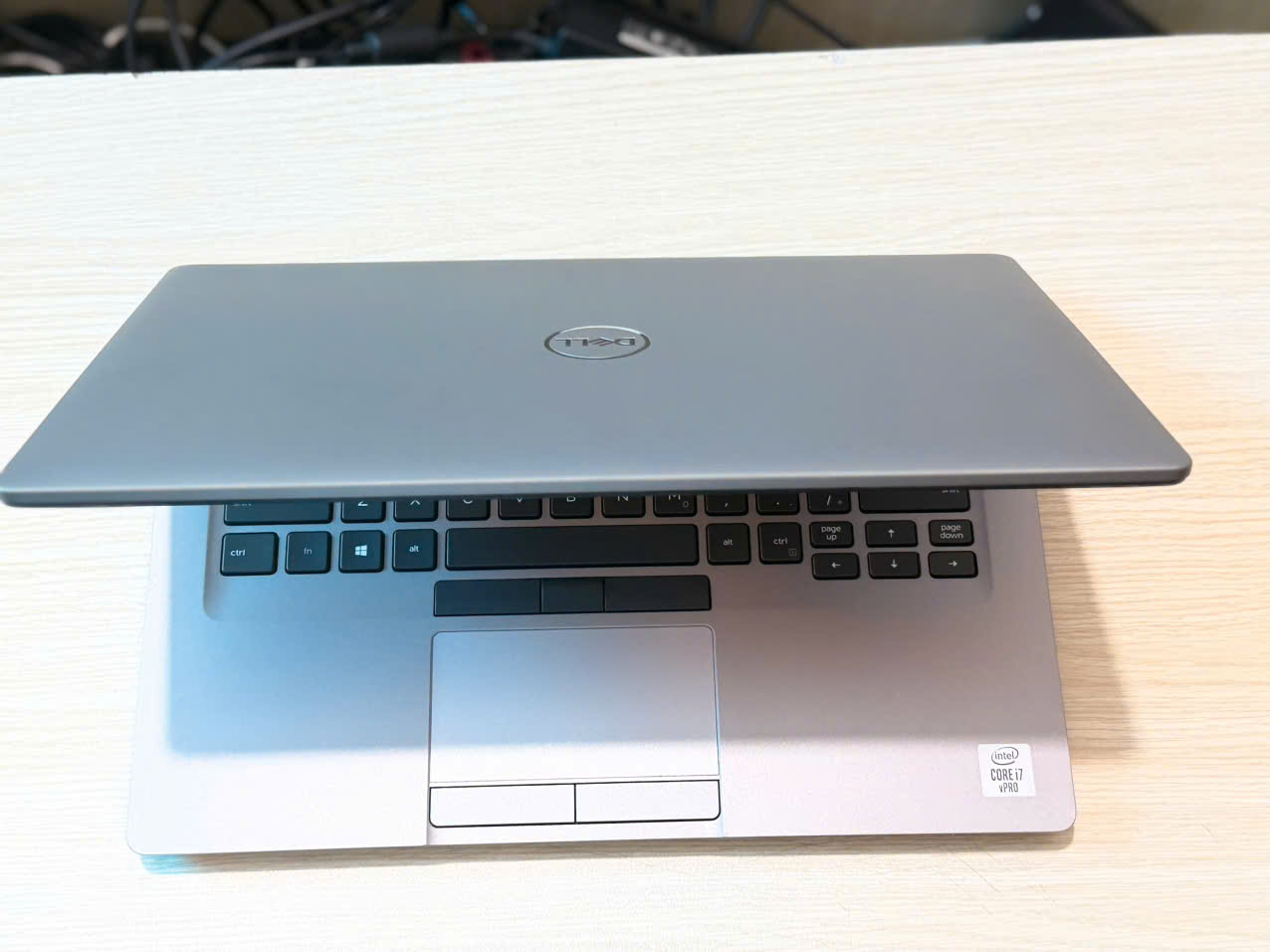 So Sánh Dell Latitude 5420, 5411, 5410 Và 5520 | Nên Mua Laptop Nào 2026?