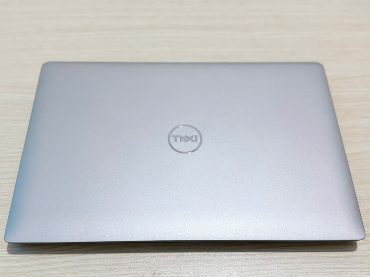 Top 5 mẫu laptop xách tay văn phòng bền bỉ đáng mua nhất hiện nay