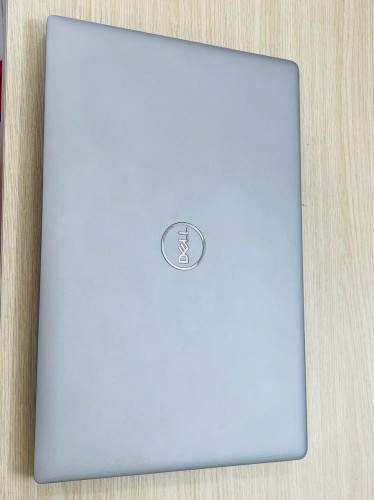dell precision 3560 chuyên thiết kế đồ họa
