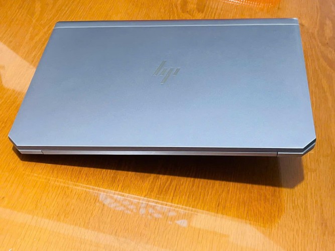 hp zenbook 15 chuyên thiết kế đồ họa