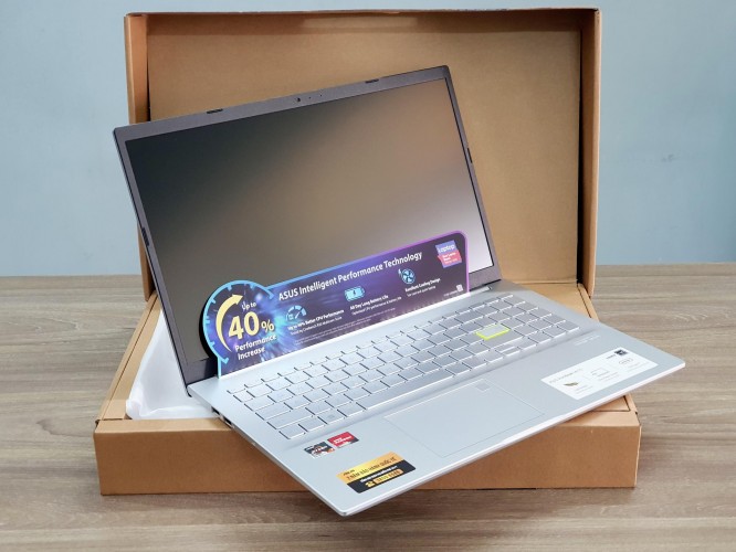 Laptop Asus Vivobook M513UA-EJ704W