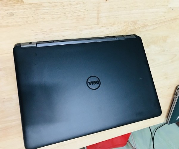 Laptop Dell E5470 core i5 6300U ram 8gb ssd 256gb Card rời chuyên thiết kế đồ họa