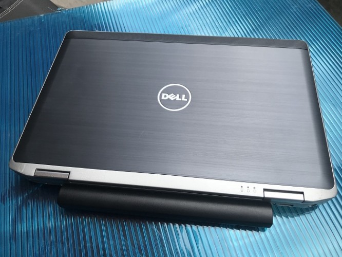 Laptop Dell E6330 Core i7 Ram 4GB HDD 320gb 13.3 inch  xách tay giá rẻ cấu hình cao