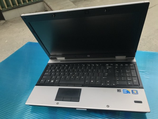laptop HP 8540p i5 520M ram 4gb HDD 320gb VGA rời chuyên game
