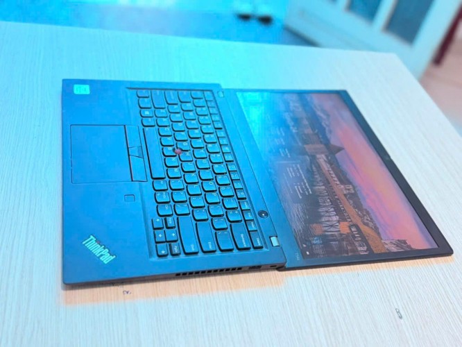laptop xách tay giá rẻ thinkpad T14s giá rẻ