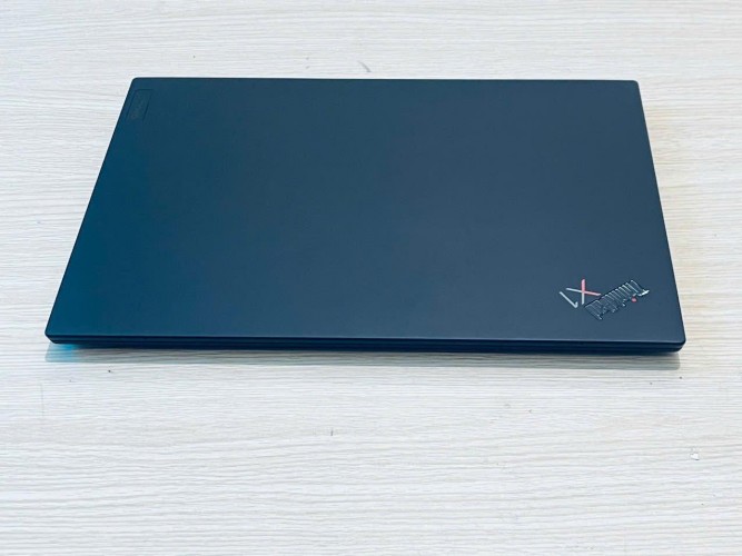 Lenovo ThinkPad X1 Carbon Gen 9 i5 1145G7