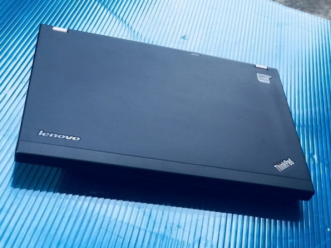Lenovo Thinkpad X230 Core i5 Ram 4GB HDD 320gb 12 inch xách tay giá rẻ nguyên zin 100)%