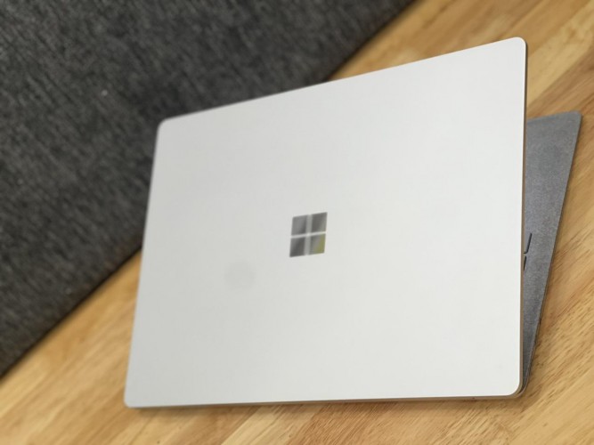 Surface lap 2 mẫu laptop cũ xách tay giá rẻ